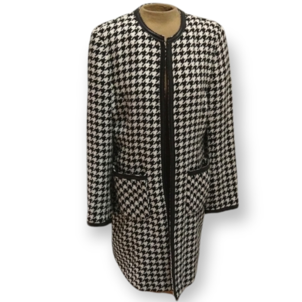 VS2 By Vakko Houndstooth Coat